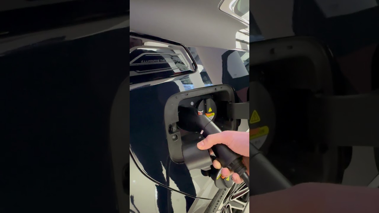 2022 Changan UNI-K iDD Plug-in Hybrid short video