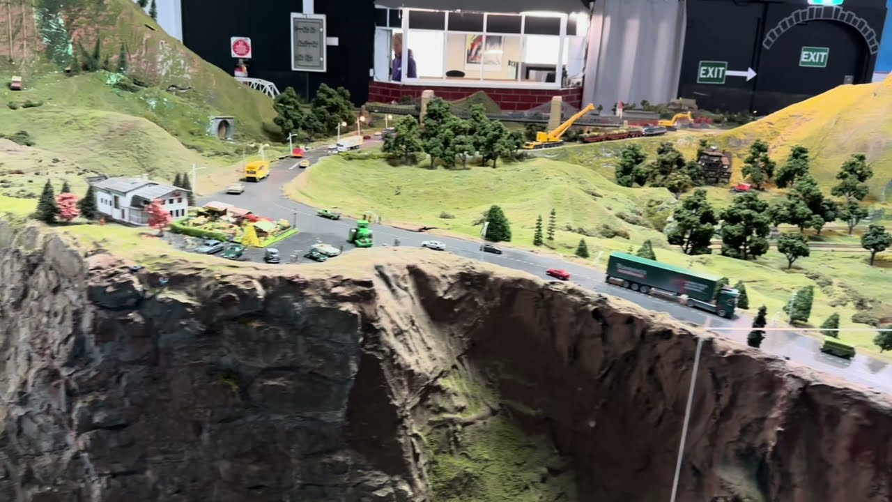 Emerald Lake Model Railway (largest railway in the Southern Hemisphere) Victoria, Australia