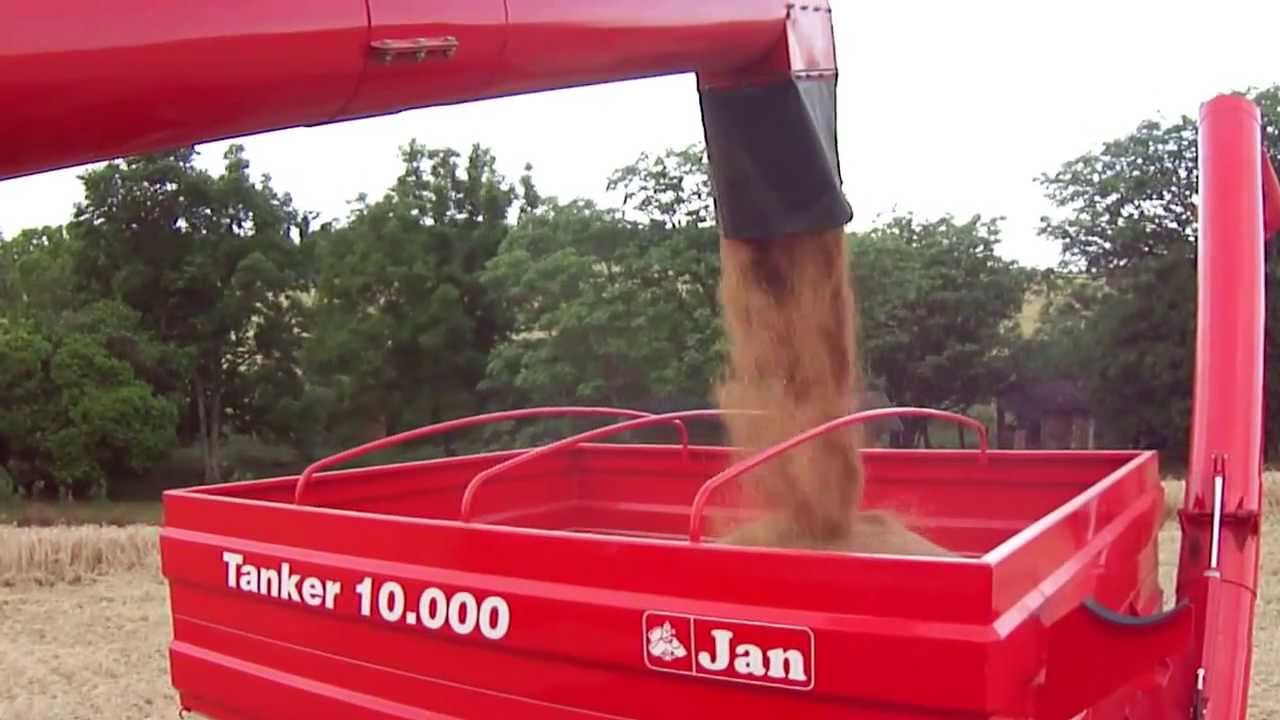 MF 5650 ADVANCED descarregando em JAN TANKER 10.000