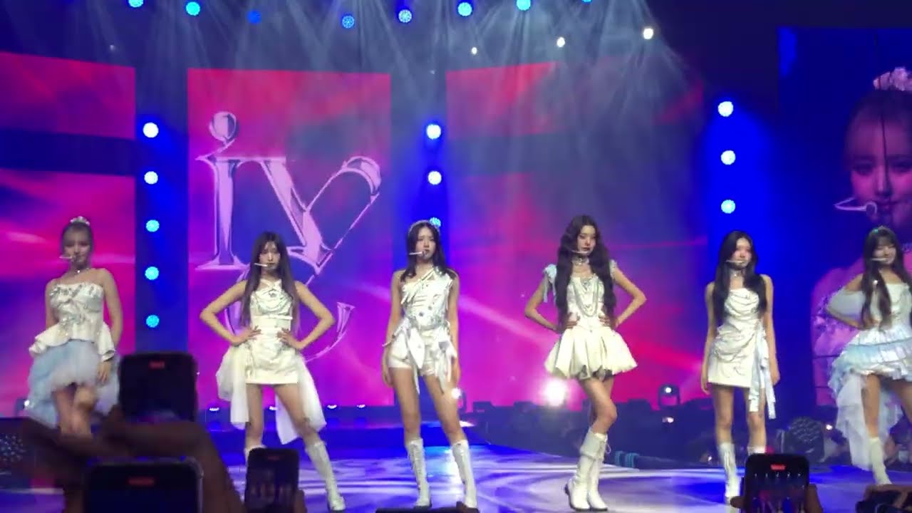 IVE 아이브 en Chile 🇨🇱 | Intro - I Am - Royal (First World Tour) 300624