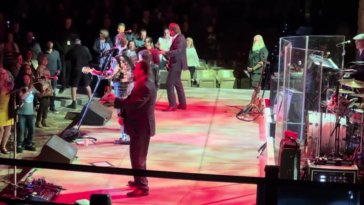 Chris Isaak - Baby Did a Bad Bad Thing (Live from Saratoga)
