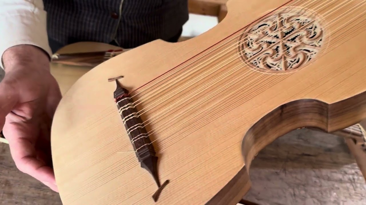 Step-by-step construction of a viola d’arco and a viola da mano. Part III