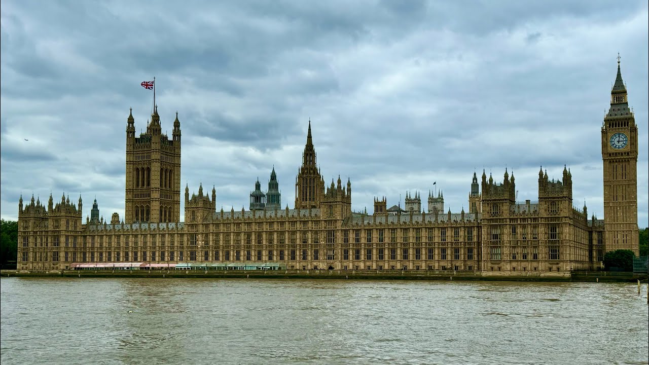 🌟 Discover London Like Never Before: Must-See Landmarks! 🚀 #LondonAdventure #CityExplorers