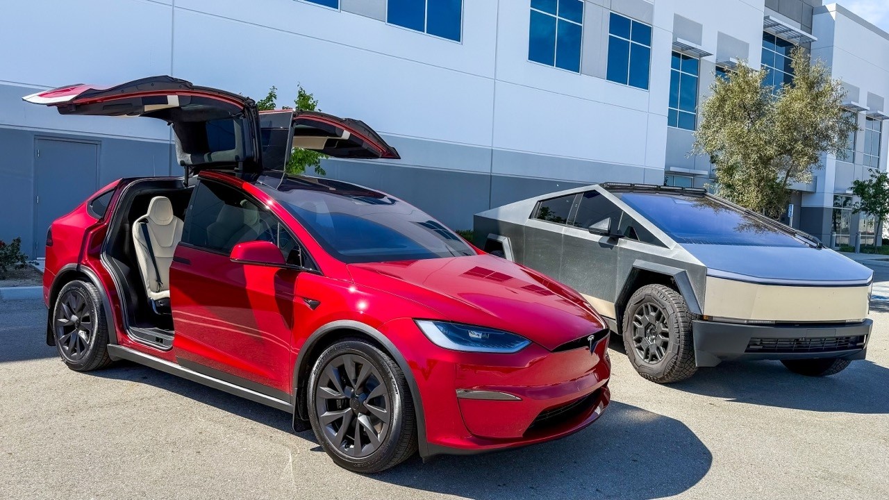 Tesla’s Biggest, Battle It Out! Model X vs Cybertruck