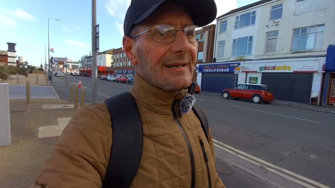 Simon Lawrence (Let's find out)
