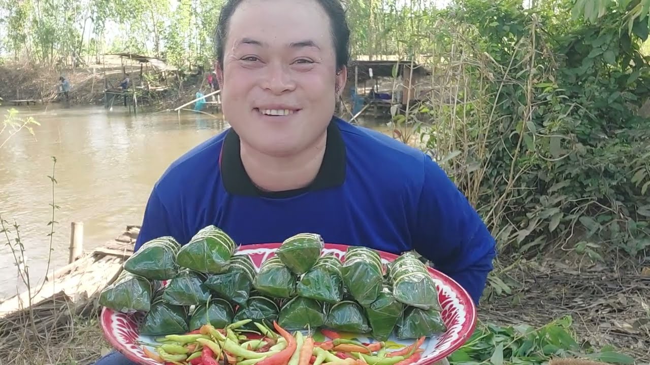 แหนมหมูที่อร่อยสุดๆพริกเป็นกำเข้ากันสุดคลิปนี้ข้าวเหนียวหมดเป็นติบ