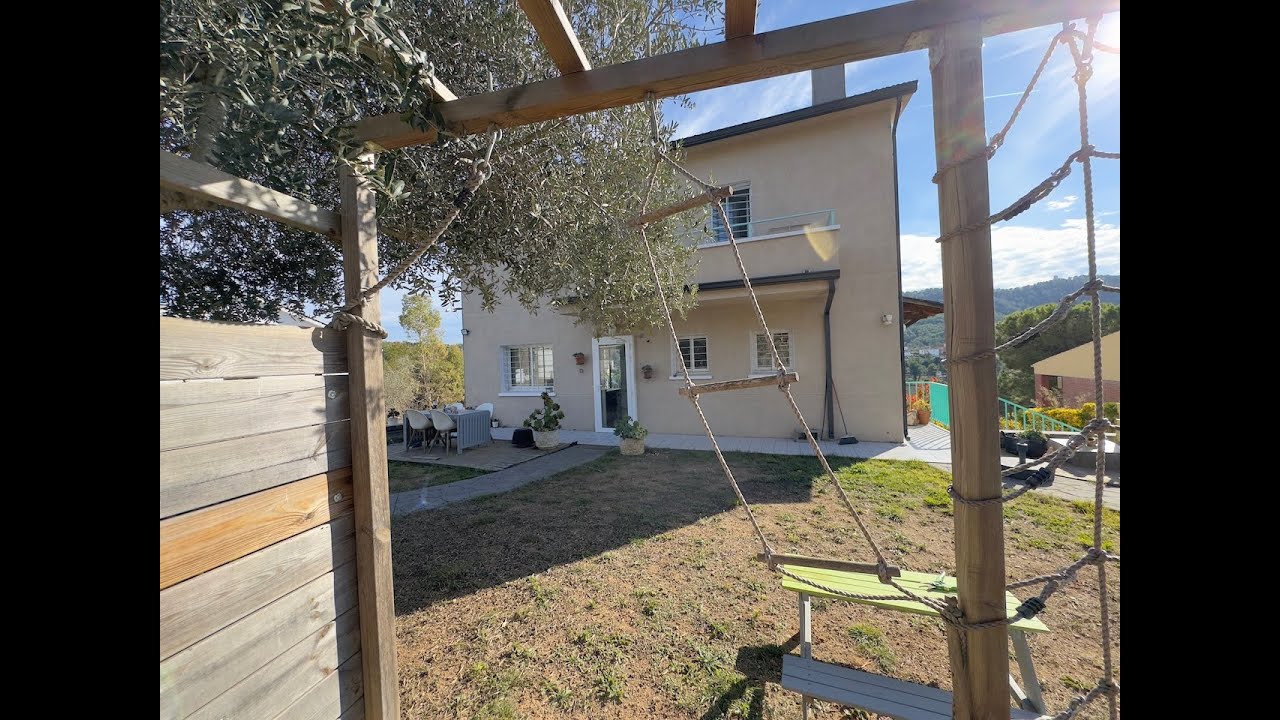 Chalet en Vallirana - Bsarcelona