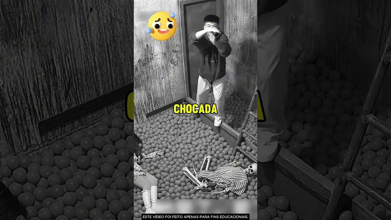 A menina se arrependeu de ter ido &agrave; casa do terror! 👧🏚️