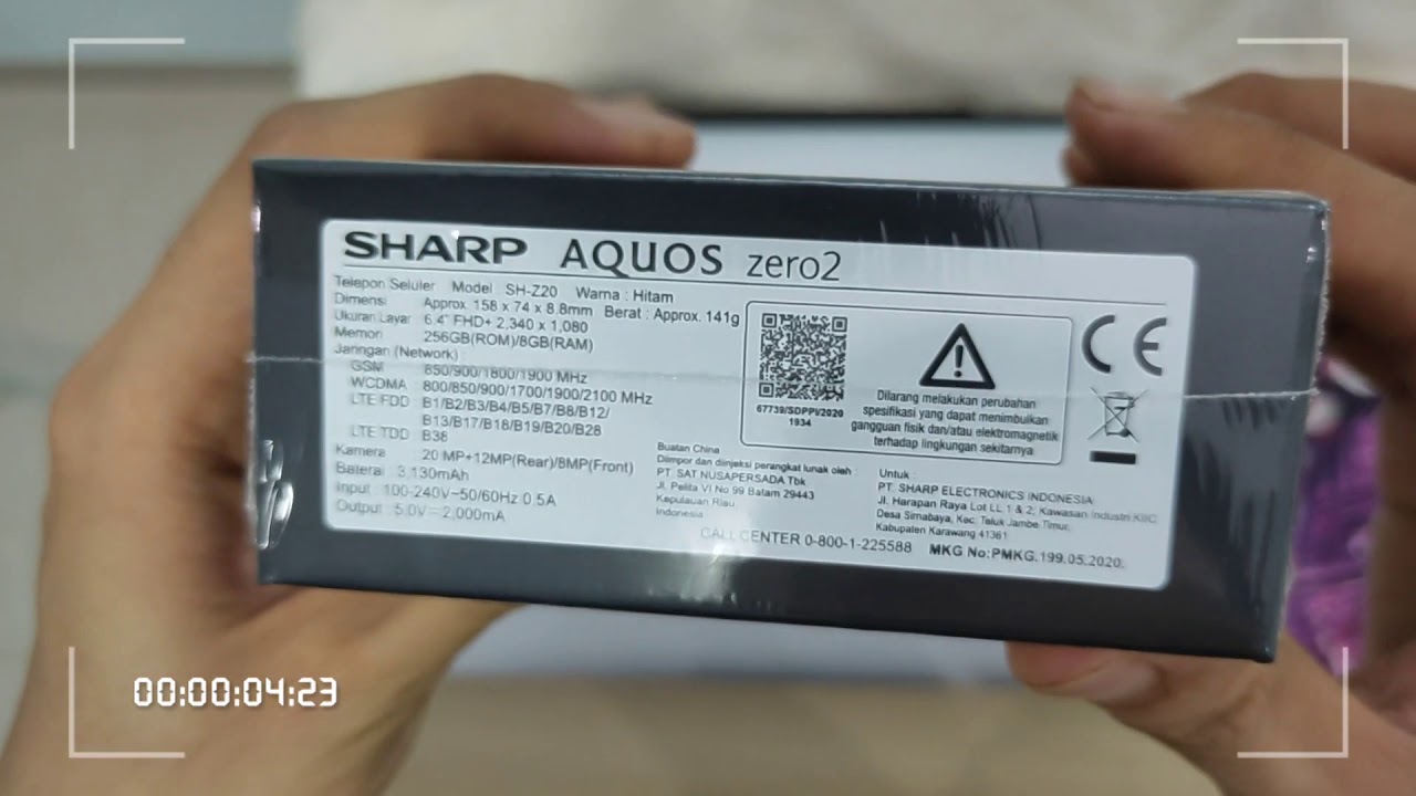 Unboxing Sharp Aquos Zero 2