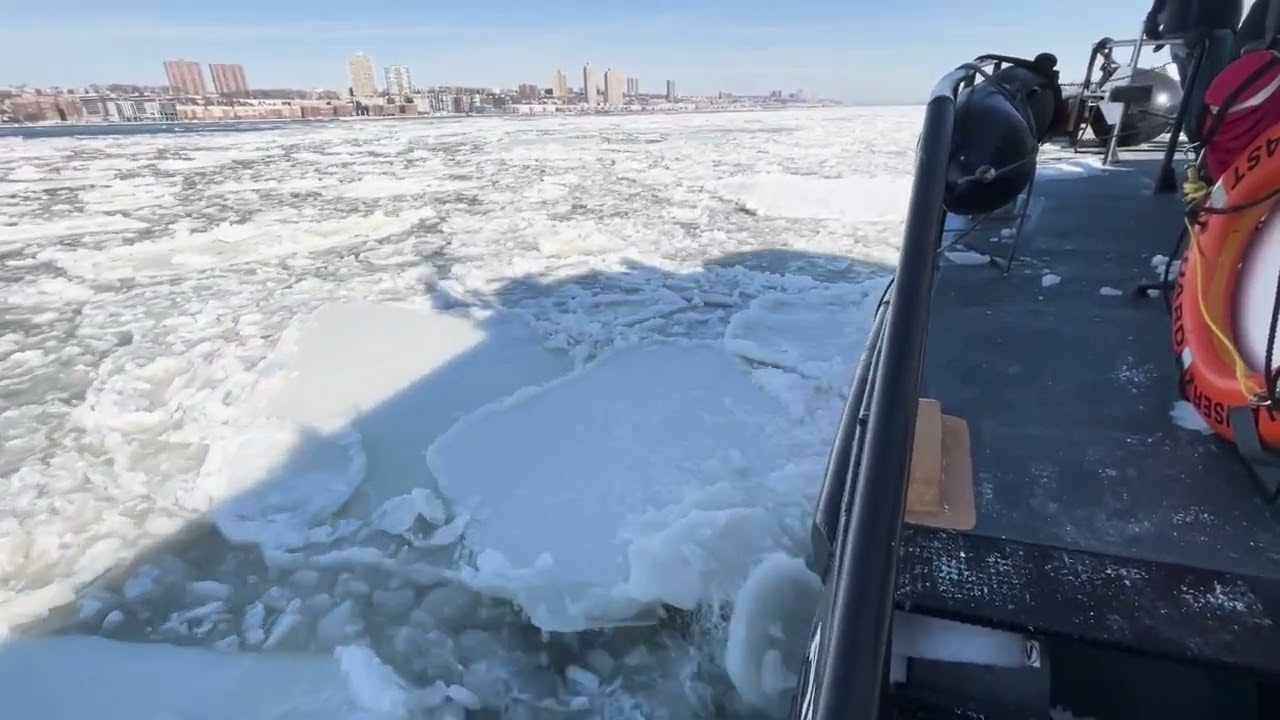 USCG ic breaking oerations in the New York Harbor