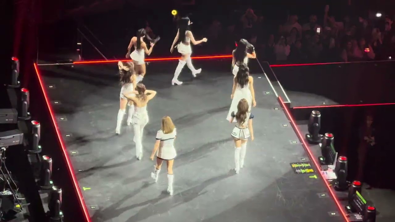 I CANT STOP ME - TWICE Live at Climate Pledge Arena in Seattle, Washington 1/14/2026