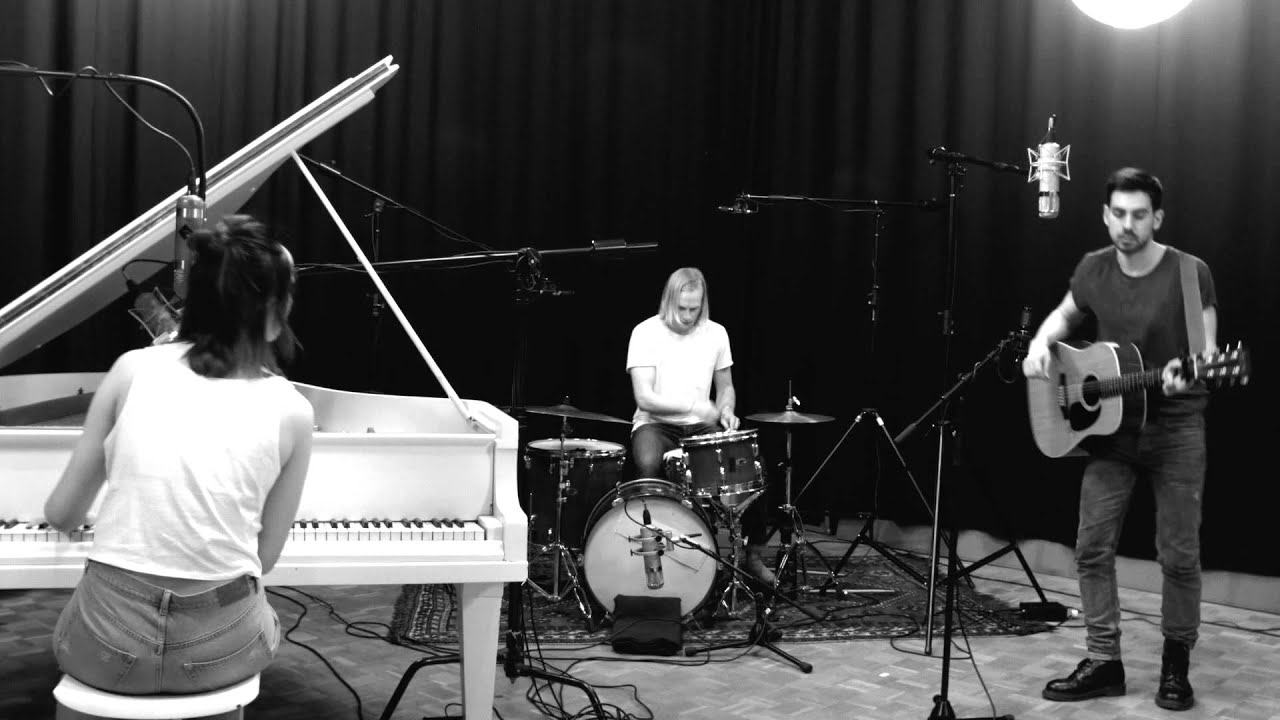 Amphion Presents: Eva & Manu // 