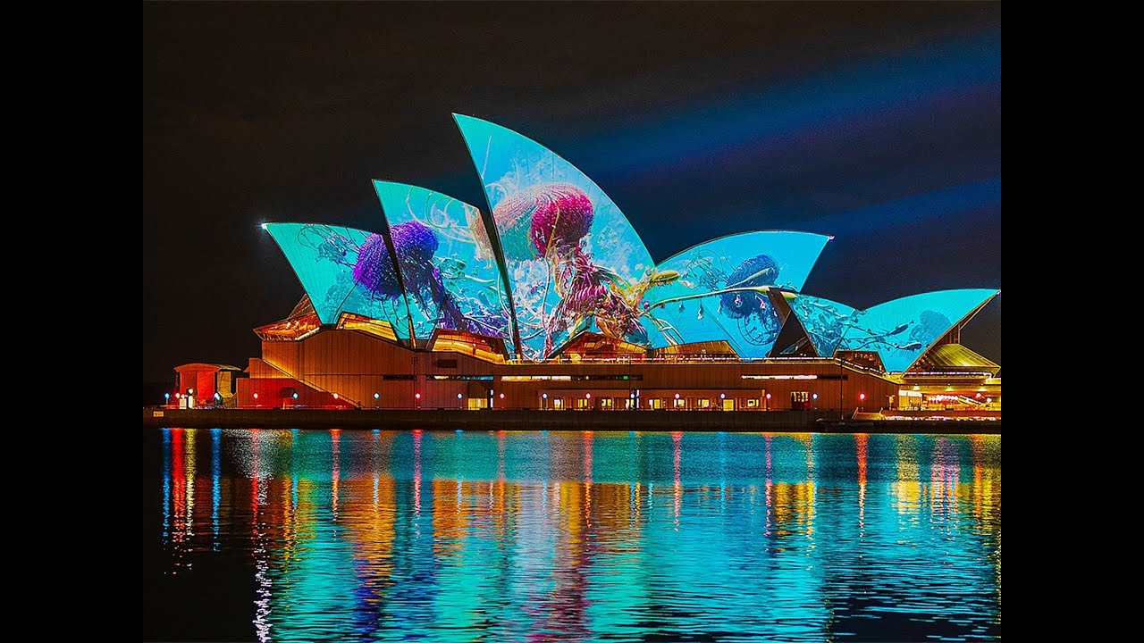 One of the best light shows in the world I Vivid Sydney 2022
