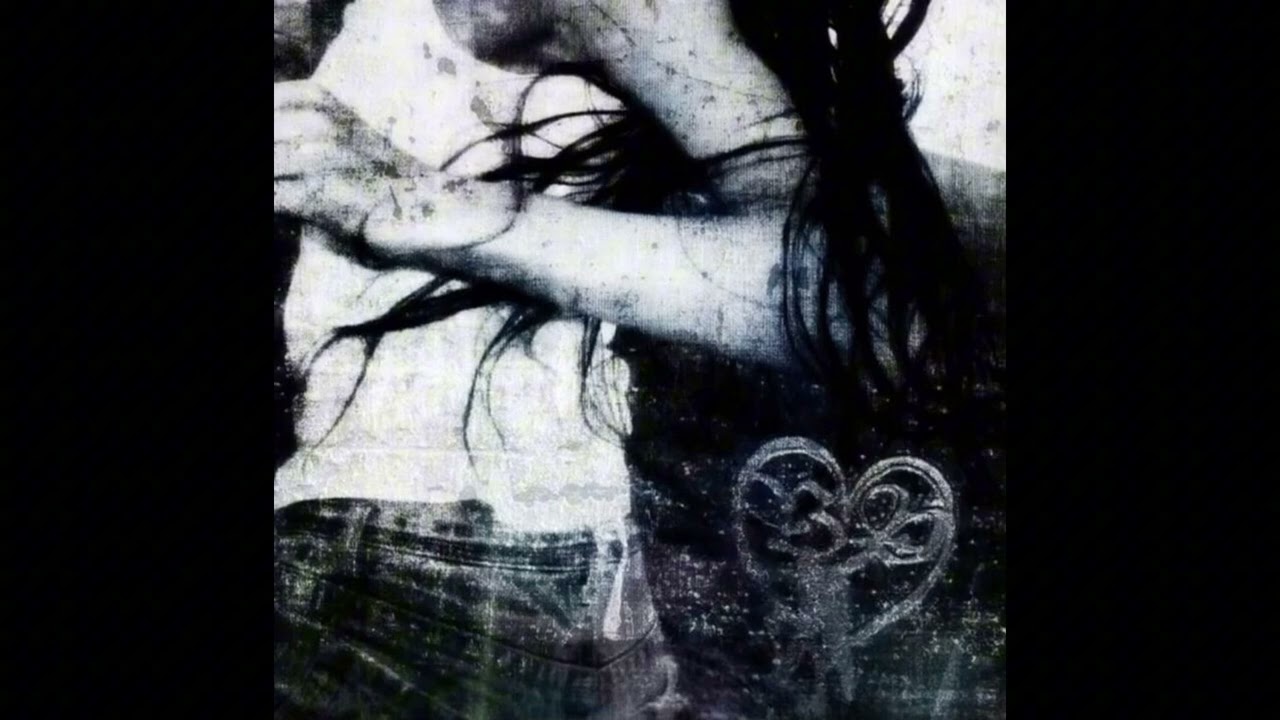 free crystal castles + mareux + techno type beat - you seem like troubles @ihateinvain