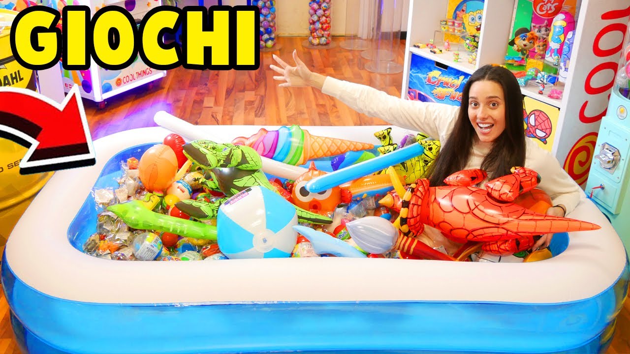 1000 GIOCHI DENTRO LA PISCINA