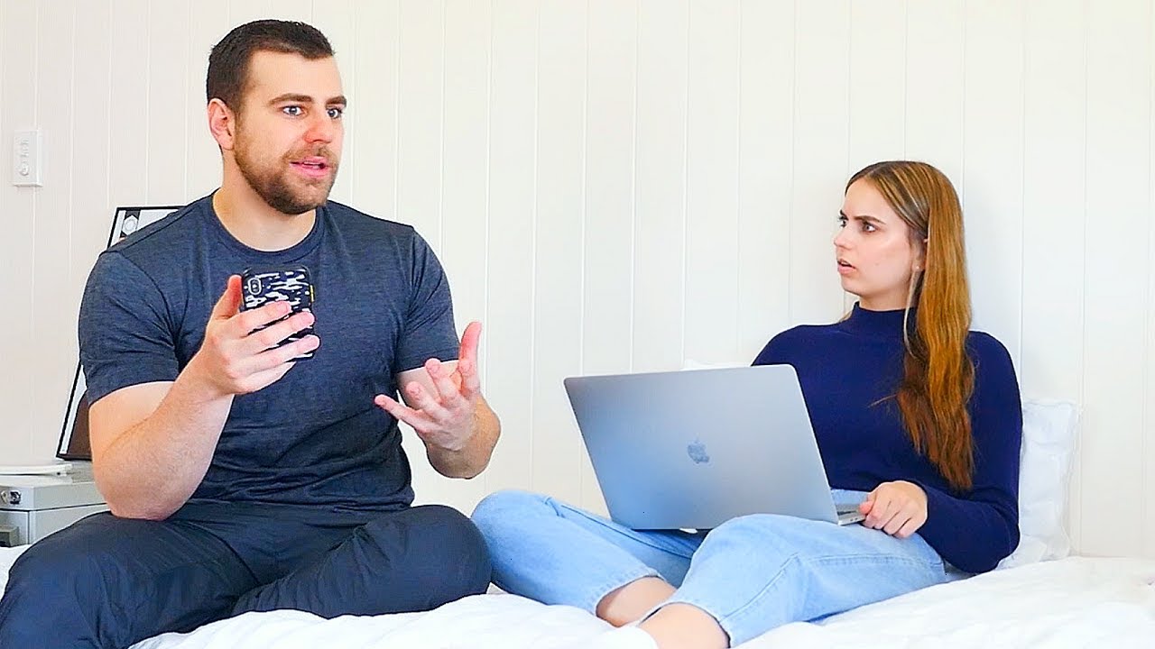 Comparing my Girlfriend to OTHER GIRLS PRANK!