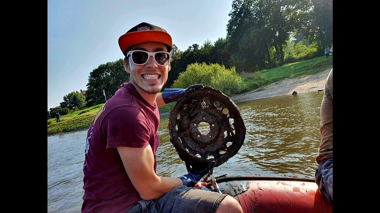 Magnetfischen 🧲 Letztes Jahr im Sommer #shorts #magnetfischen