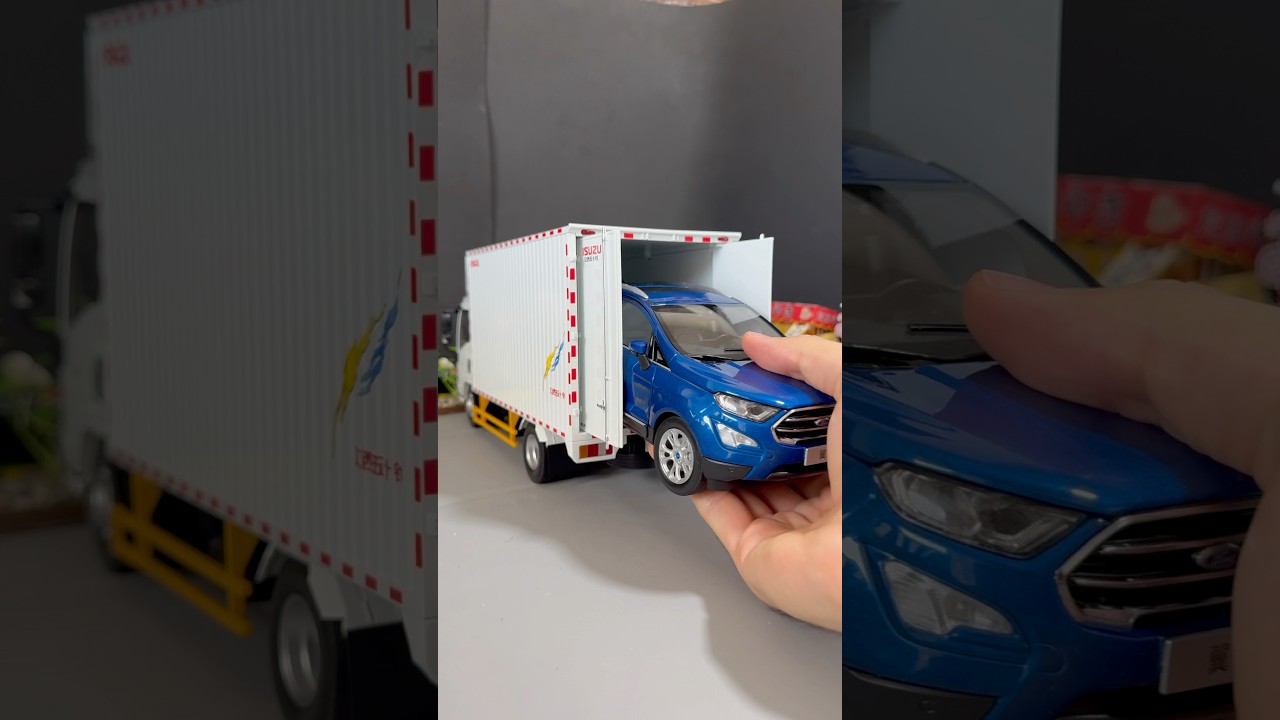 Ford Ecosport Diecast Model Car loaded on the chassis of an Isuzu Npr #car #cars #diecast