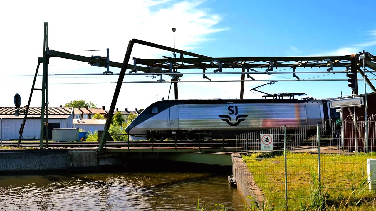 Tåg runt Töreboda Station - BONUS - Linfärjan Lina över Göta Kanal