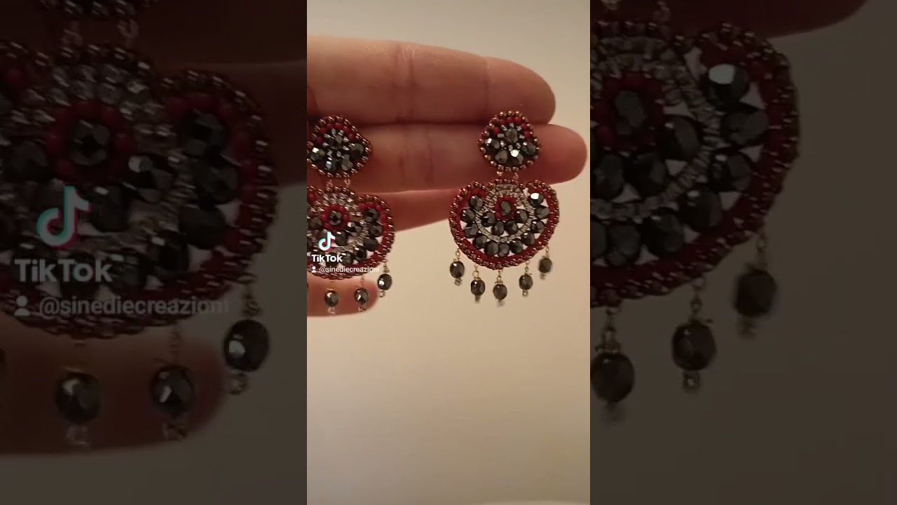 orecchini con cristalli 