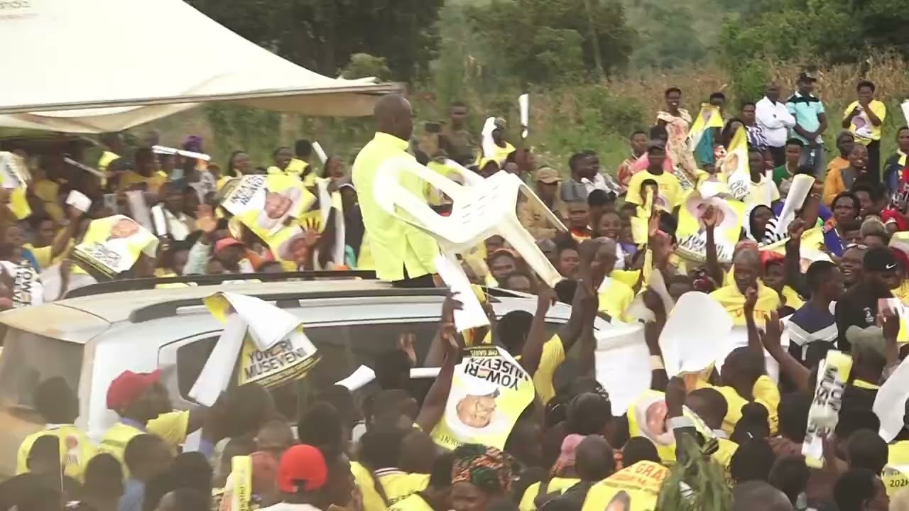 KABANDA AYINGIDDEWO MU STYLE OKWEBAZA ABAWAGIZI