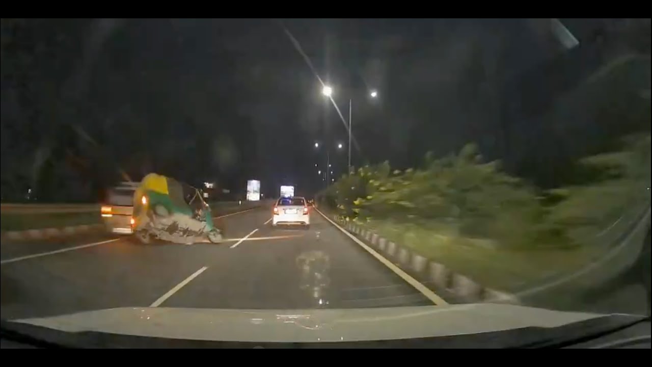 The Reason Why I HATE Auto Drivers & Bikers in India!