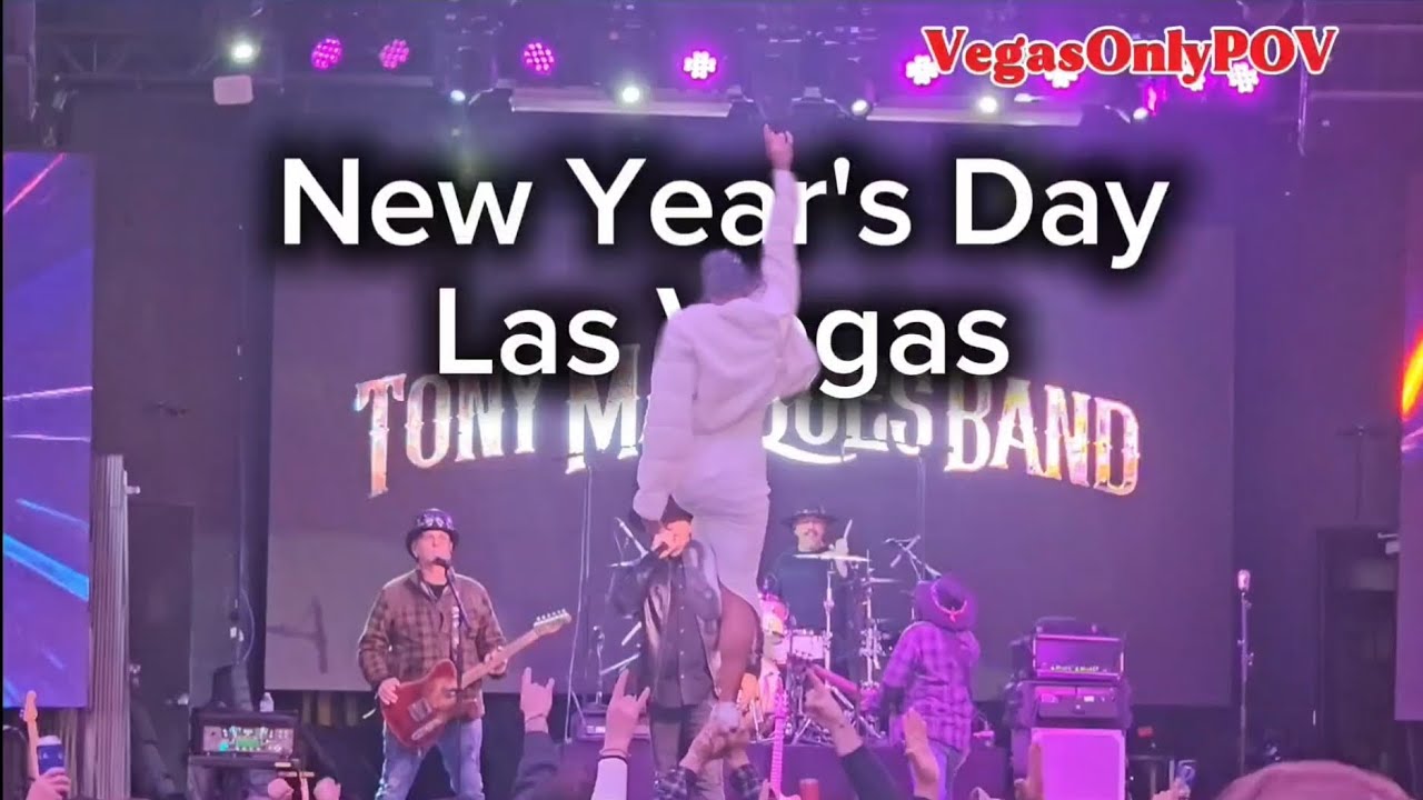 Las Vegas on New Year’s Day 2026 🎆 | Fremont Street Crowds at Night | POV Walk