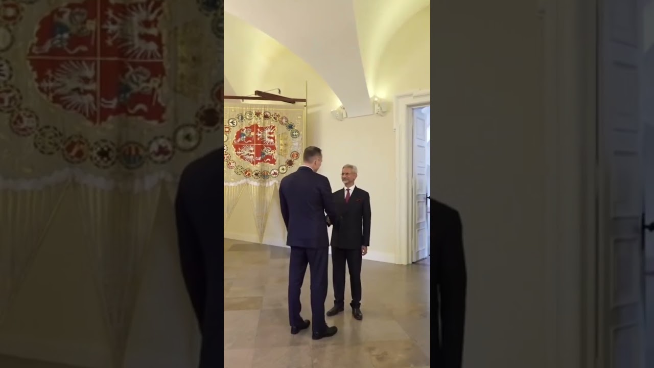 Jaishankar meets President of Poland