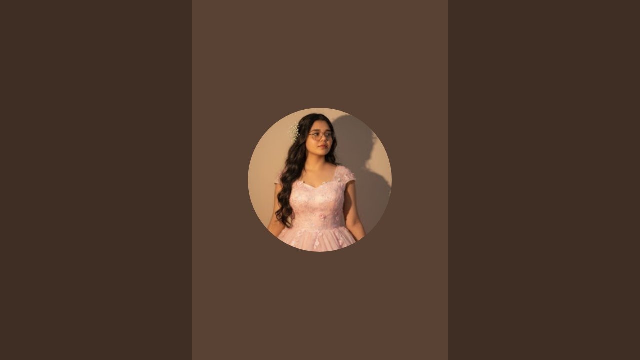 Upma dubey is live