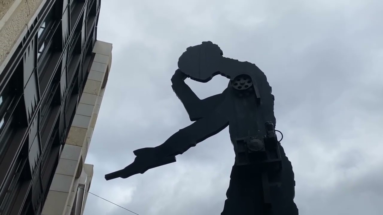Jonathan Borofsky, Hammering Man Art@Site