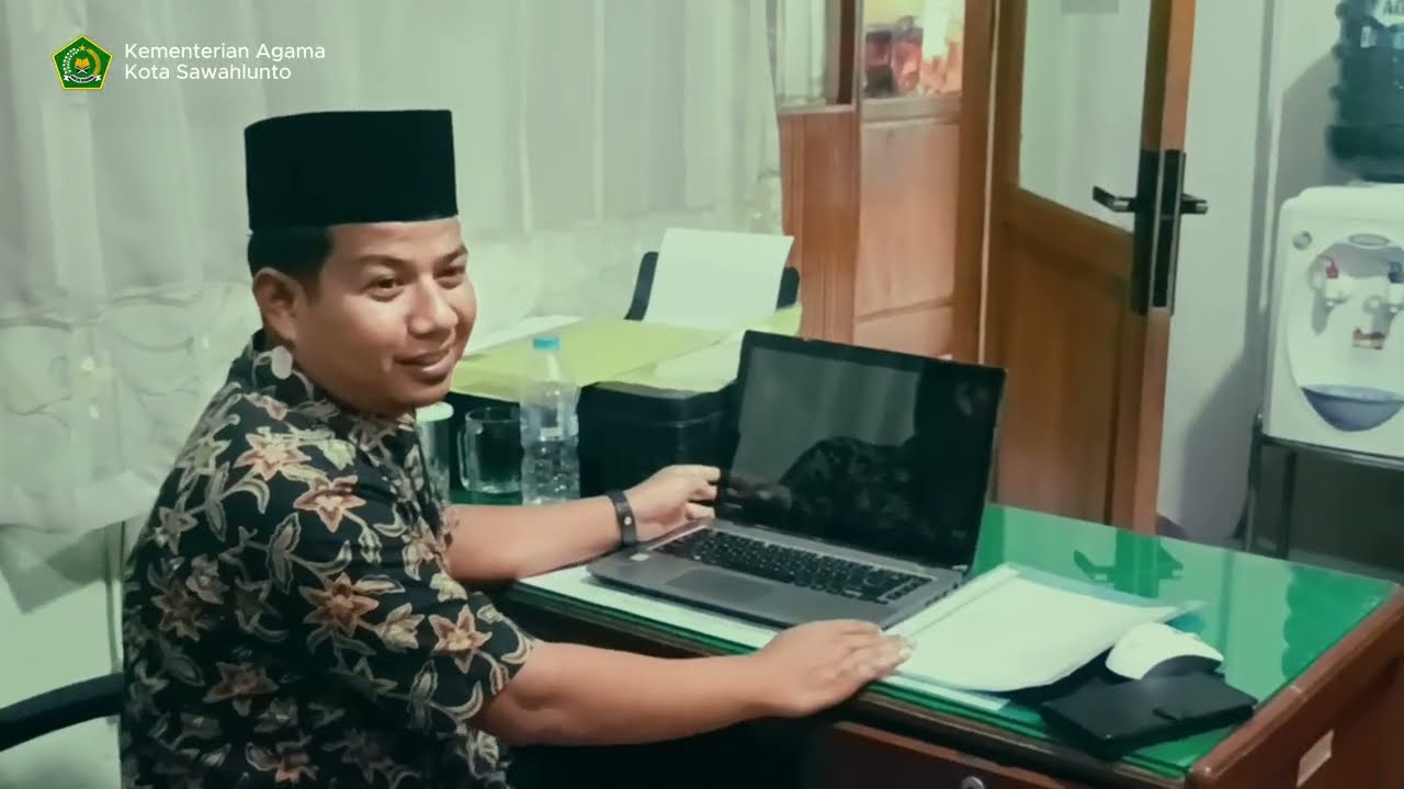 Sang Pegawai Teladan