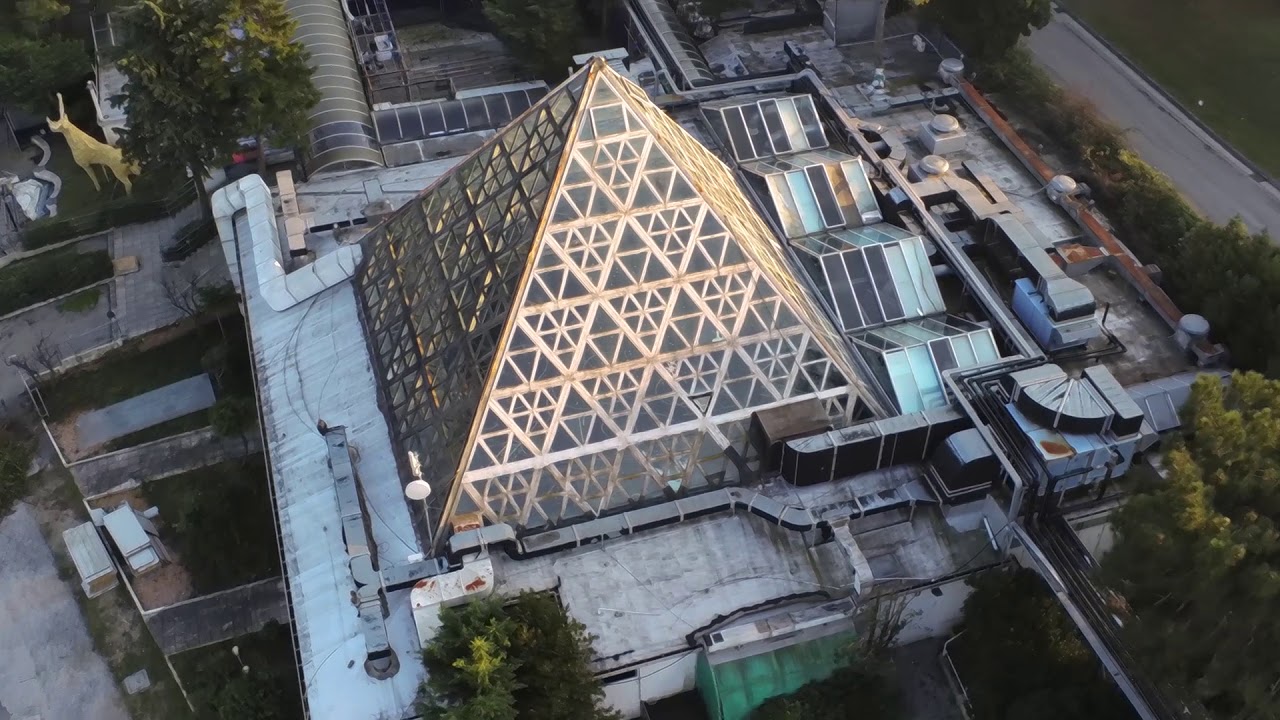 Discoteca Cocoric&ograve; - Riccione - Drone Parrot Anafi
