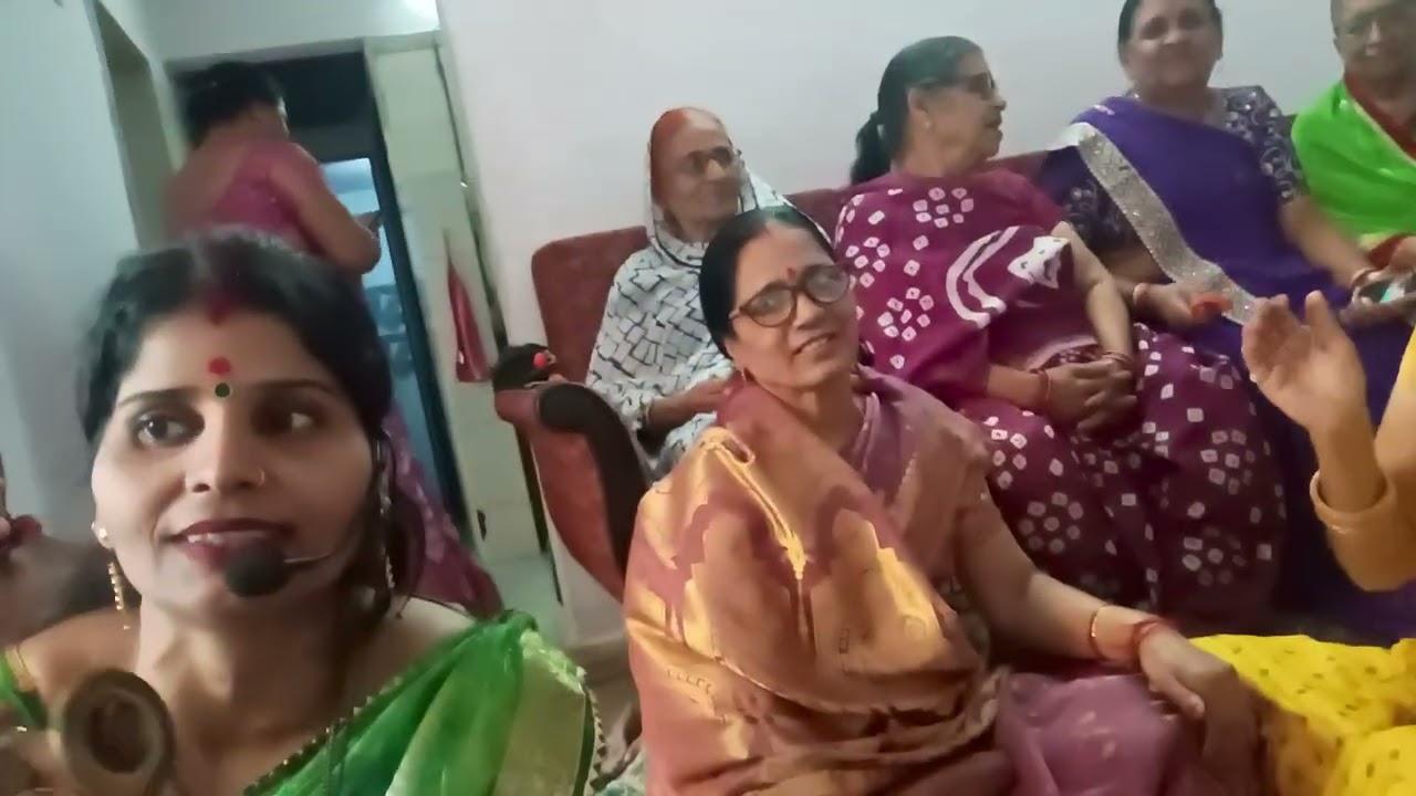 #सोहर गीत भोजपुरी मैं ने लगा दिया है फोन लाल तेरे हो ने से 