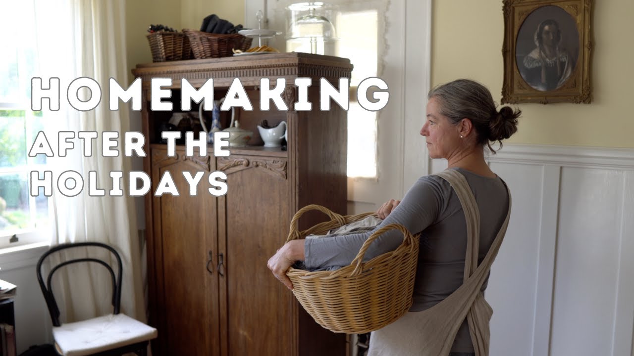 New Year, Fresh Home: Cleaning, Candle-Making, and Homemaking