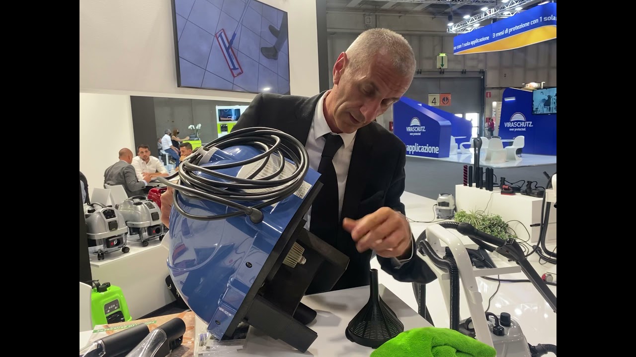 Fiera ISSA Pulire 2021! Filtrazione speciale nel aspirapolvere a vapore Maxima!