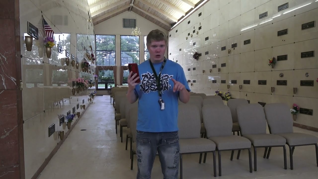 PARANORMAL ACTIVITY INSIDE HAUNTED MAUSOLEUM!