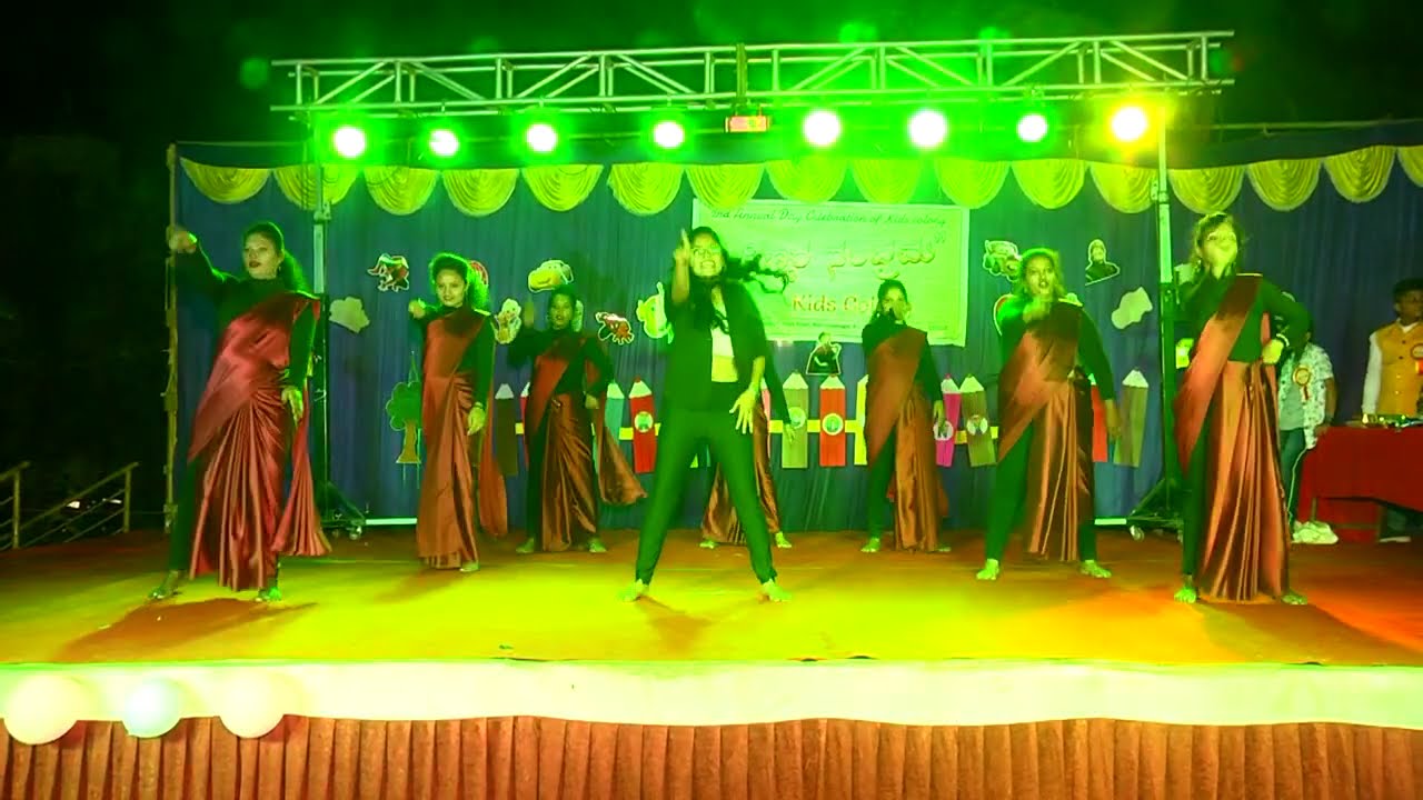 parents dance with choreographer