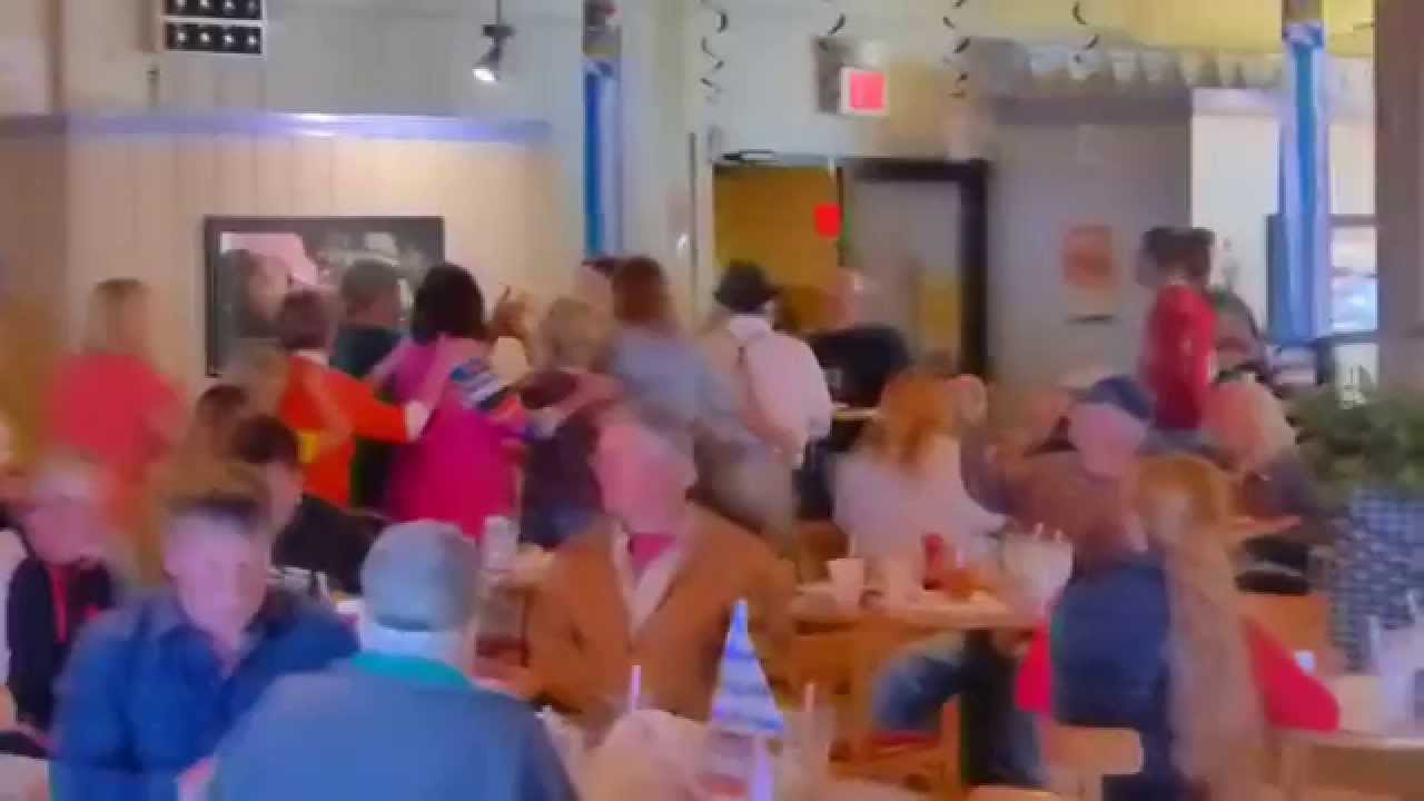 Valoree Valorye Harold & Pam Conga Line Dance