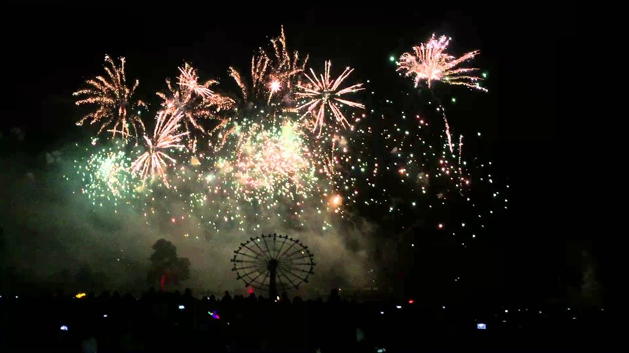ALTON TOWERS FIREWORKS DAY 2 SATURDAY 7TH NOVEMBER 2015