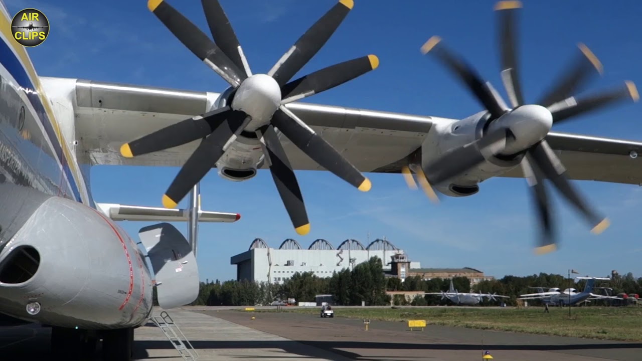 World's LARGEST TURBOPROP An-22 starts huge contra-rotating engines, just MASSIVE PLANES! [AirClips]