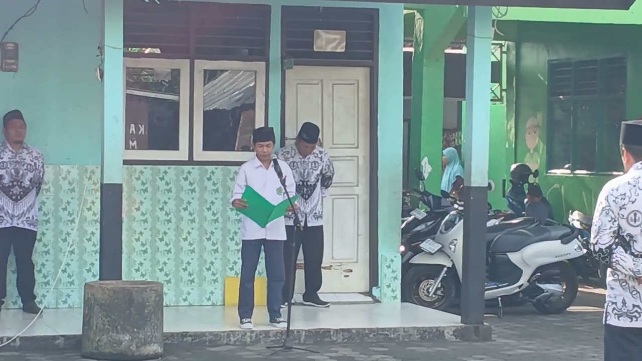 Upacara hari guru