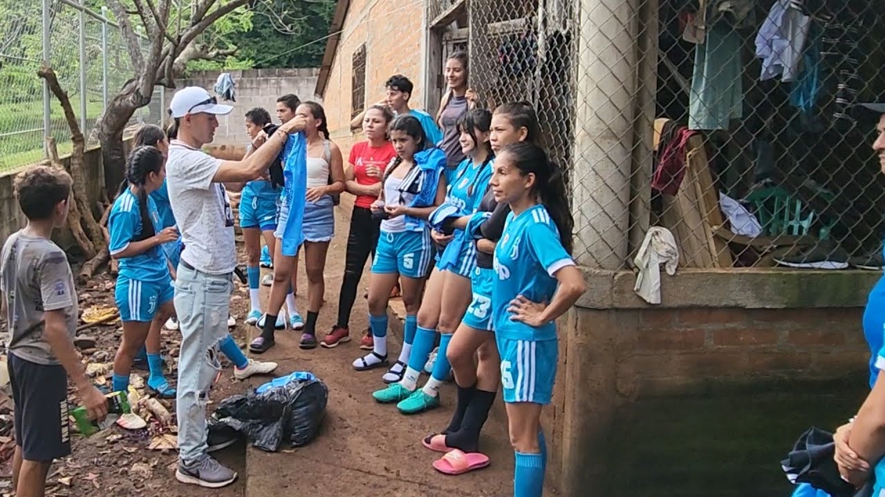 Las chicas tienen una gran felicidad  tremenda sorpresa que les tenía un suscriptor así reaccionar😱n