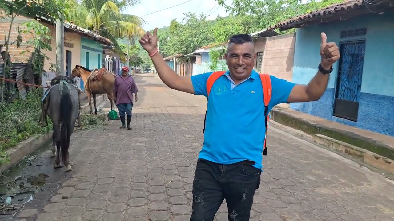 El Coquero en Chirilagua y les mostramos el parque central