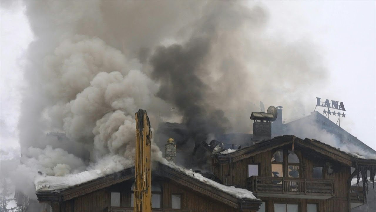 Courchevel: vaste incendie dans un hôtel de luxe | AFP Images