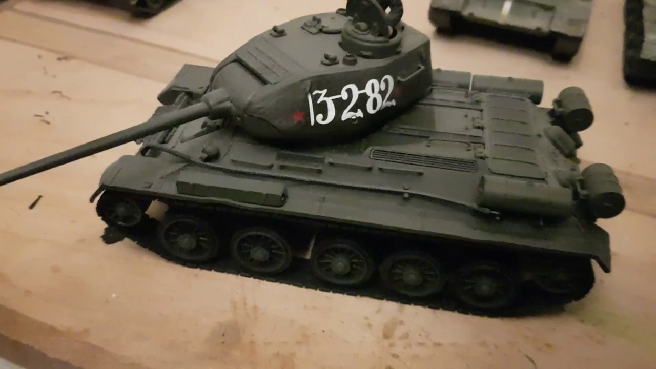 1/32 Forces of Valor T.34/85 collection