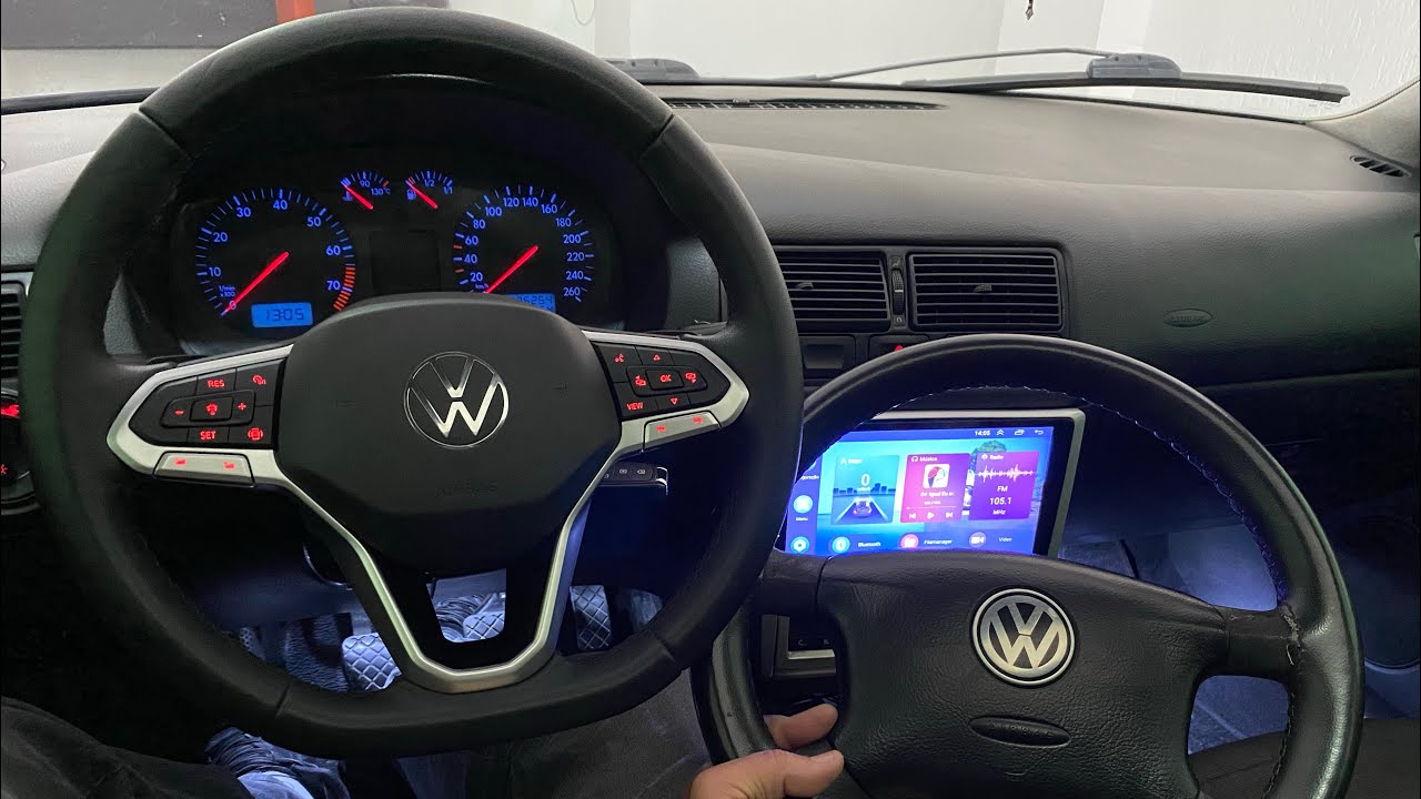 Vw Golf com volante multifuncional instalado no sistema original @mssoundosasco