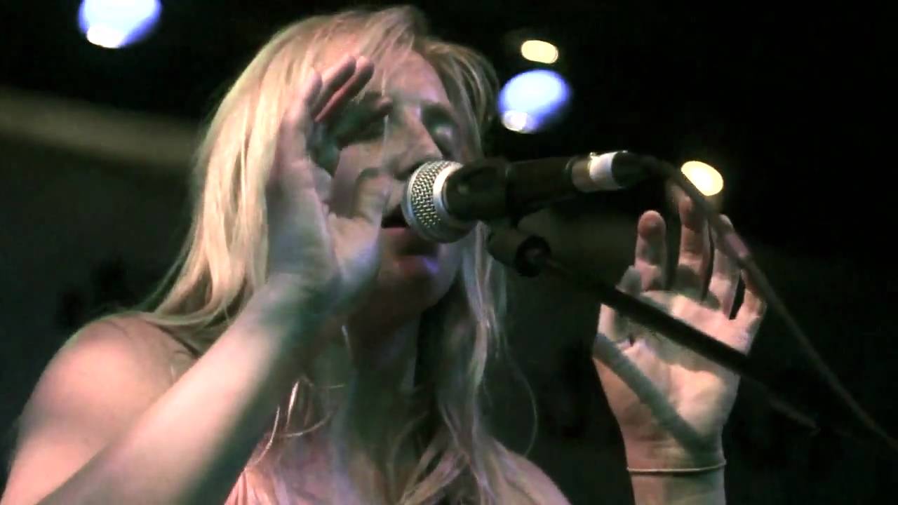 Lissie - Kid Cudi live cover - Pursuit Of Happiness