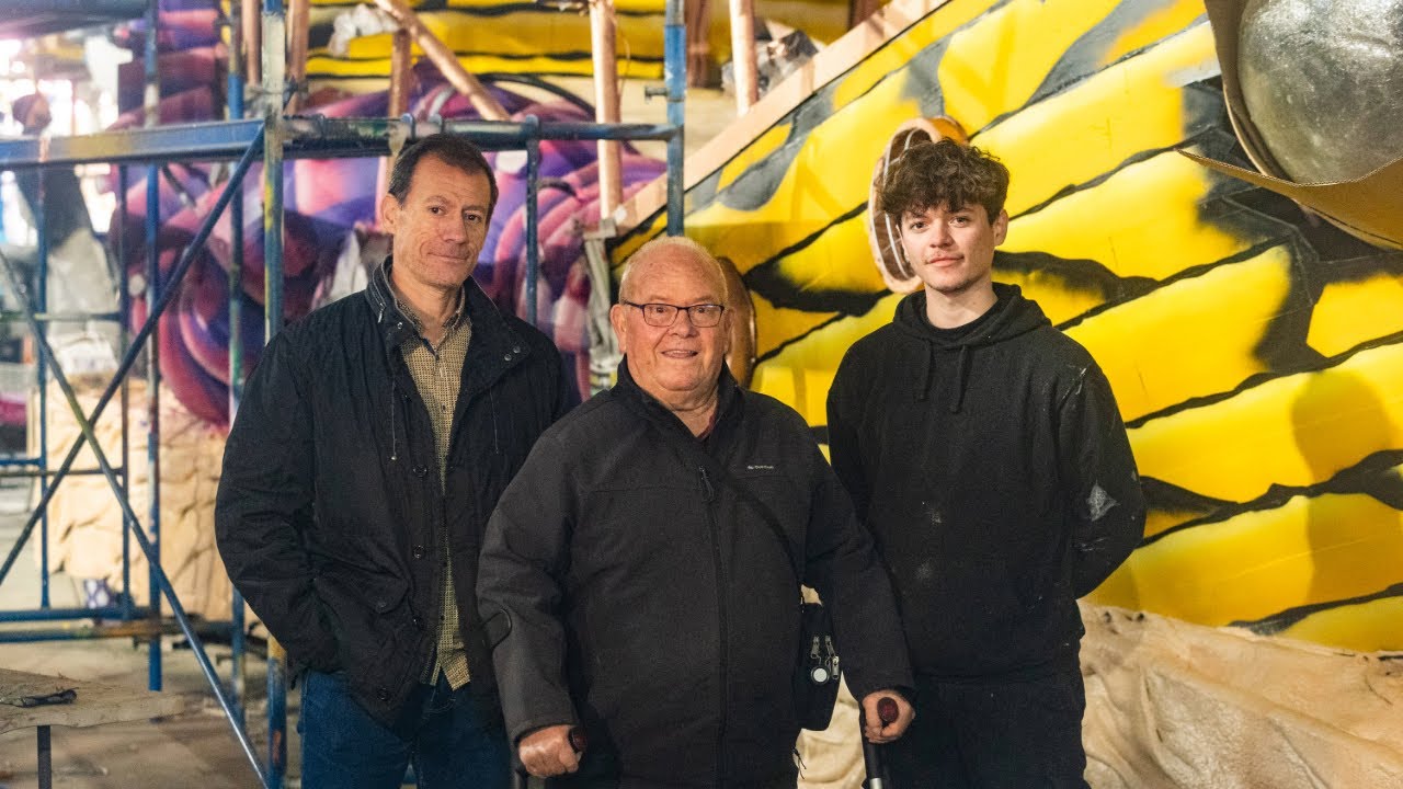 Nissaga de carrossaires: tres generacions d'una mateixa família implicats al Carnaval de Torelló