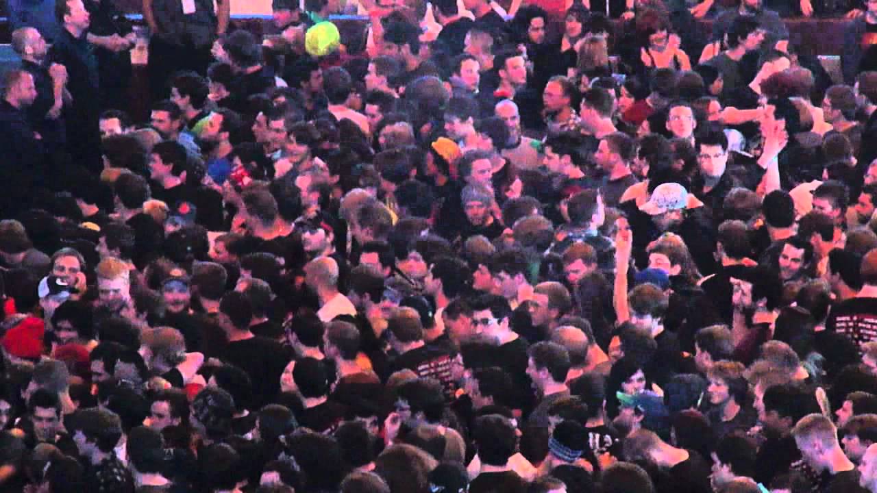 System of a Down opens show in Vancouver--Prison Song / BYOB--Live 2011-05-12