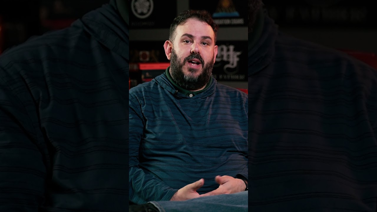 Celebrities Who Smoke: Joe Rogan